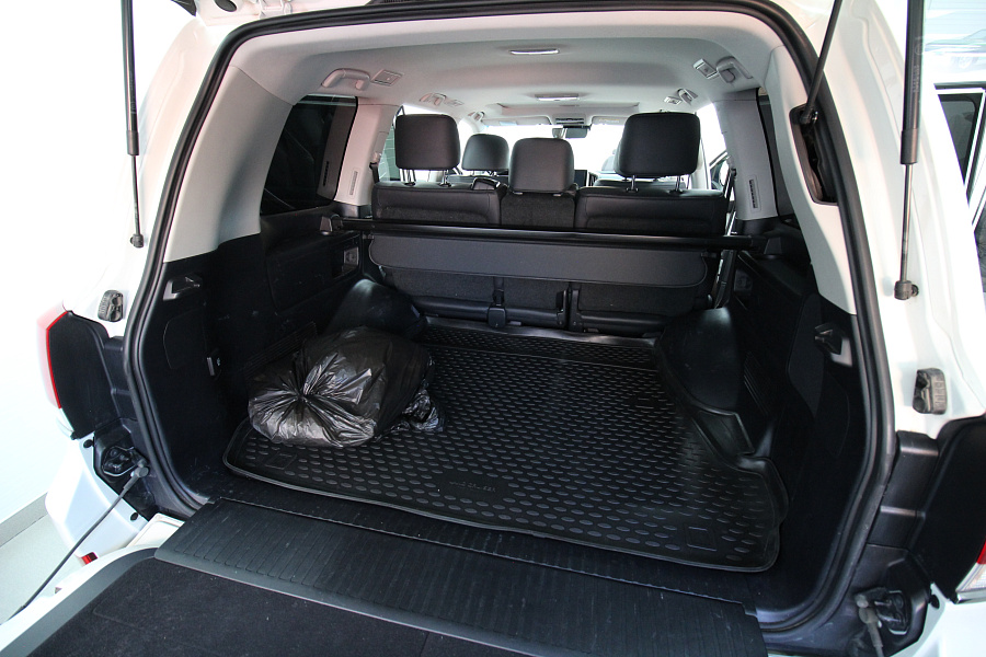 Toyota Land Cruiser, 2019г., полный привод, автомат