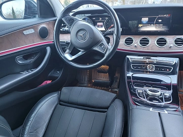 Mercedes-Benz E-Класс, 2016г, задний привод, автомат