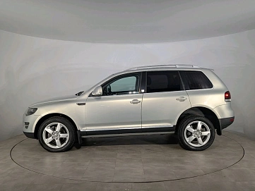 Volkswagen Touareg, 2009г, полный привод, автомат