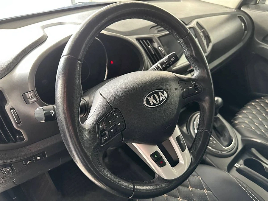 Kia Sportage, 2013г., передний привод, автомат