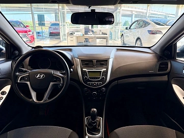 Hyundai Solaris, 2013г, передний привод, механика
