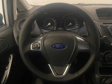 Ford Fiesta, 2015г, передний привод, механика