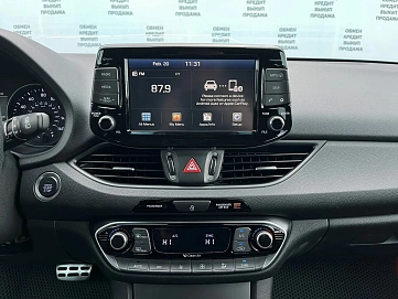 Hyundai Elantra, 2020г, передний привод, автомат