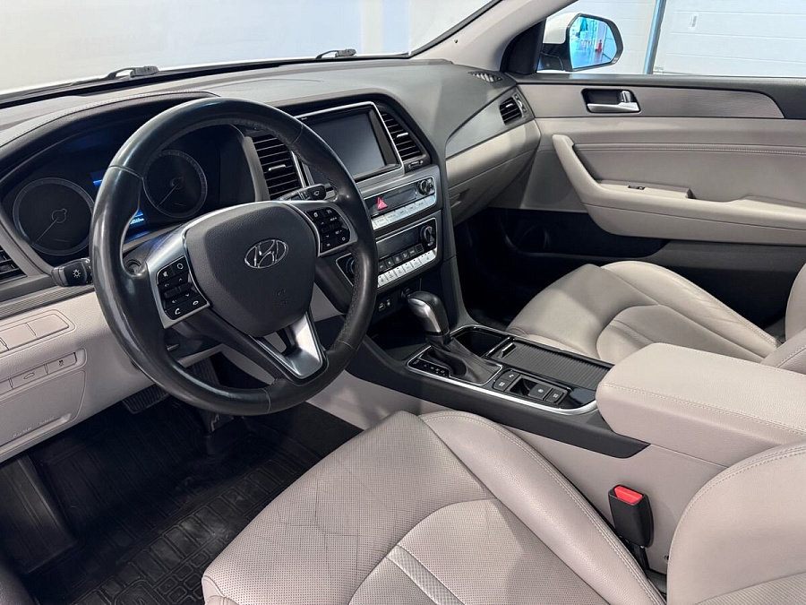 Hyundai , 2019г., передний привод, автомат