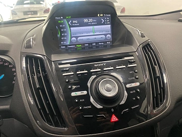 Ford Kuga, 2016г, передний привод, автомат