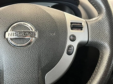 Nissan Qashqai, 2008г, передний привод, механика