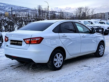 Lada (ВАЗ) Vesta, 2018г, передний привод, механика