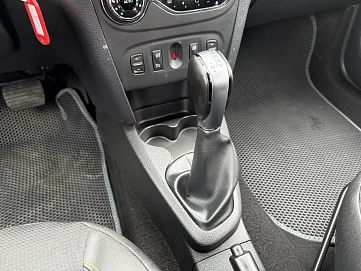 Renault , 2022г., передний привод, вариатор