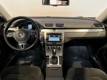 Volkswagen Passat, 2012г, передний привод, автомат