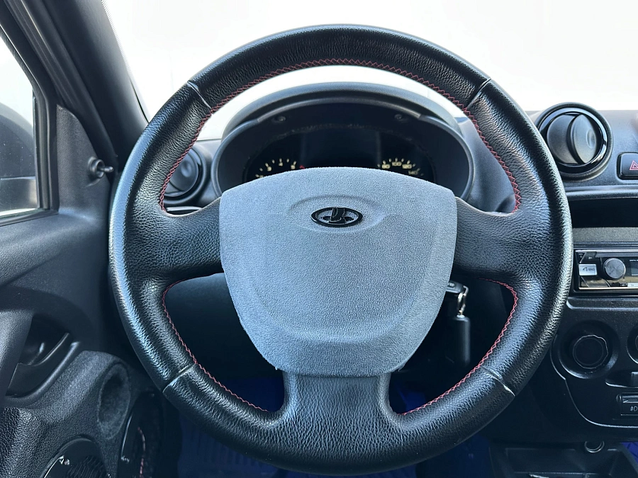 Lada (ВАЗ) Granta, 2016г., передний привод, механика