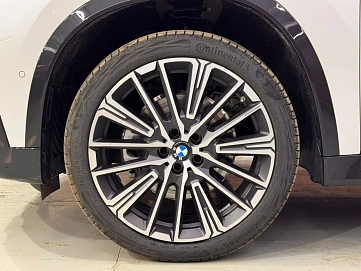 BMW X1, 2025г, полный привод, робот