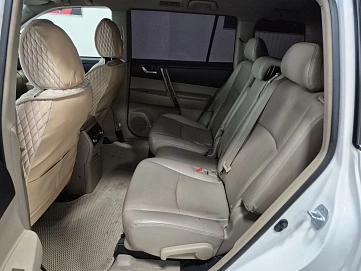 Toyota Highlander, 2011г., полный привод, автомат