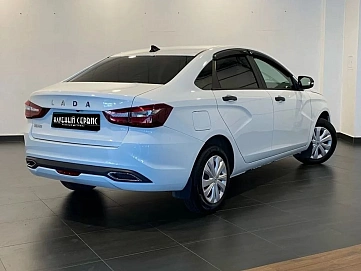 Lada (ВАЗ) Vesta, 2023г, передний привод, механика
