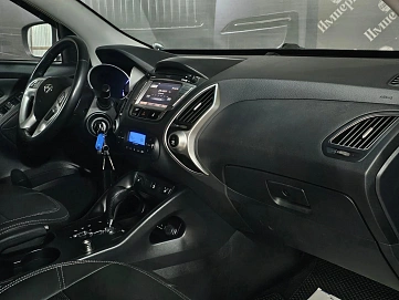 Hyundai ix35, 2012г, передний привод, автомат