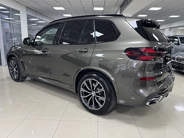 BMW X5, 2024г, полный привод, автомат