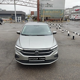 Volkswagen Polo, 2022г, передний привод, робот