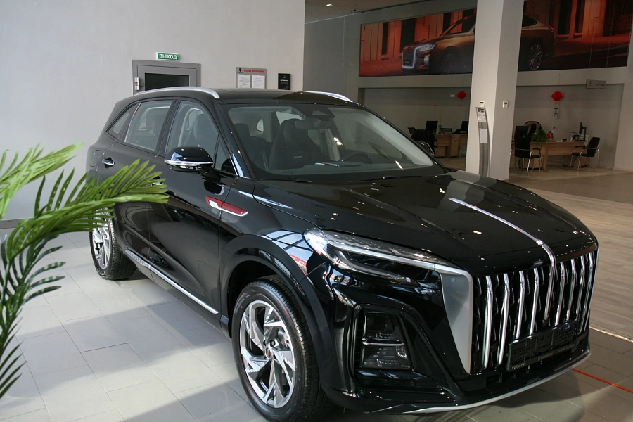 Hongqi HS3, 2025г., передний привод, робот