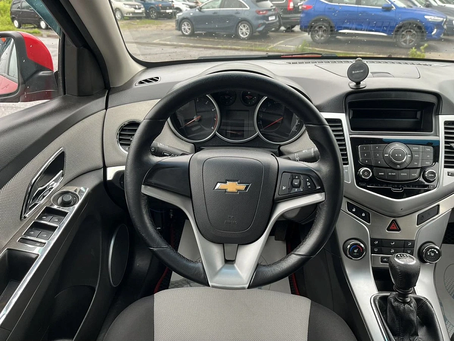 Chevrolet Cruze, 2012г., передний привод, механика