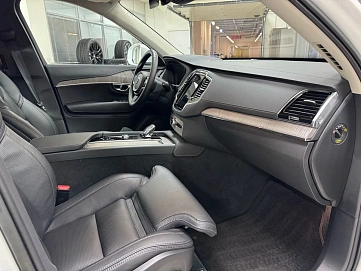 Volvo XC90, 2022г, полный привод, автомат
