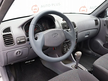 Hyundai Accent, 2005г, передний привод, механика