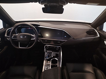 Geely , 2022г., передний привод, автомат