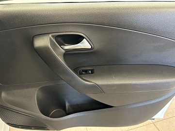Volkswagen Polo, 2016г, передний привод, механика