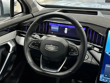 Geely Atlas, 2023г, передний привод, робот