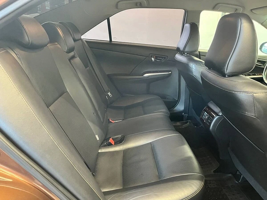 Toyota Camry, 2017г., передний привод, автомат