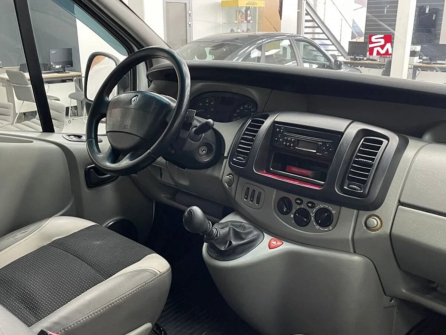 Renault Trafic, 2006г., передний привод, механика