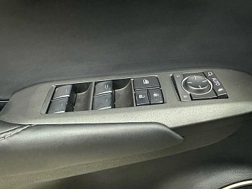 Lexus NX, 2015г, полный привод, вариатор