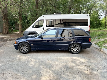 BMW 3 серии, 1998г, задний привод, механика