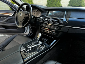 BMW 5 серии, 2013г, задний привод, автомат