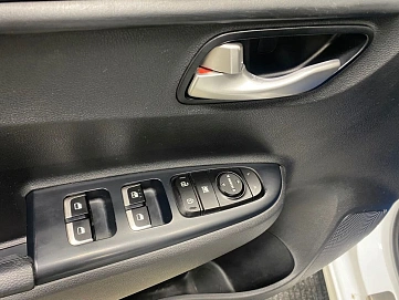 Kia Rio, 2020г, передний привод, автомат