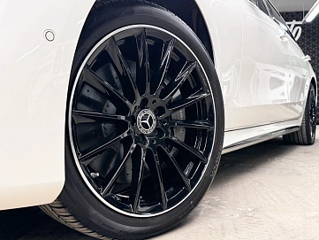 Mercedes-Benz S-Класс, 2023г, полный привод, автомат