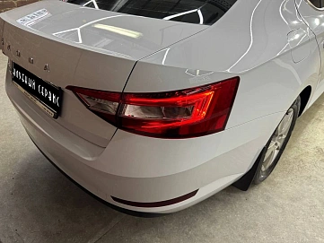 Skoda Superb, 2022г, передний привод, робот