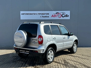 Chevrolet Niva, 2012г, полный привод, механика