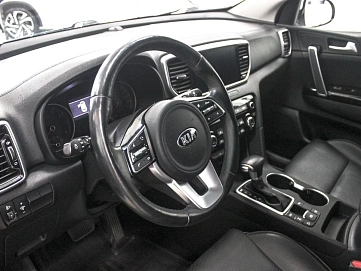 Kia Sportage, 2021г, передний привод, автомат