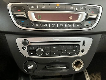 Renault Megane, 2013г, передний привод, механика