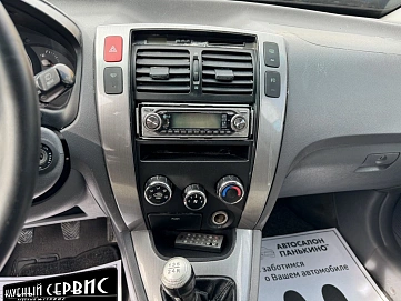 Hyundai Tucson, 2005г, передний привод, автомат
