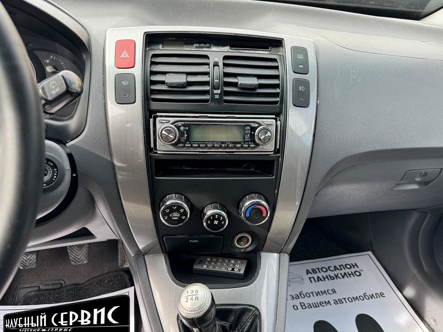Hyundai Tucson, 2005г., передний привод, автомат
