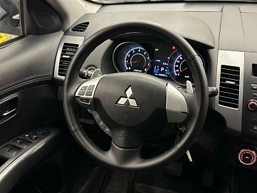 Mitsubishi Outlander, 2010г, полный привод, вариатор