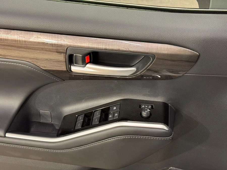 Toyota Highlander, 2026г., полный привод, автомат