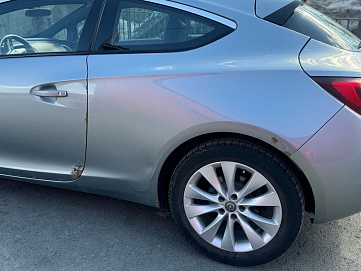 Opel , 2012г., передний привод, автомат