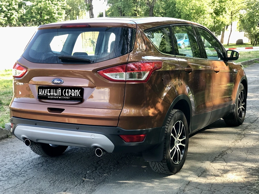 Ford Kuga, 2015г., передний привод, автомат
