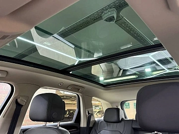 Volkswagen Touareg, 2025г, полный привод, автомат