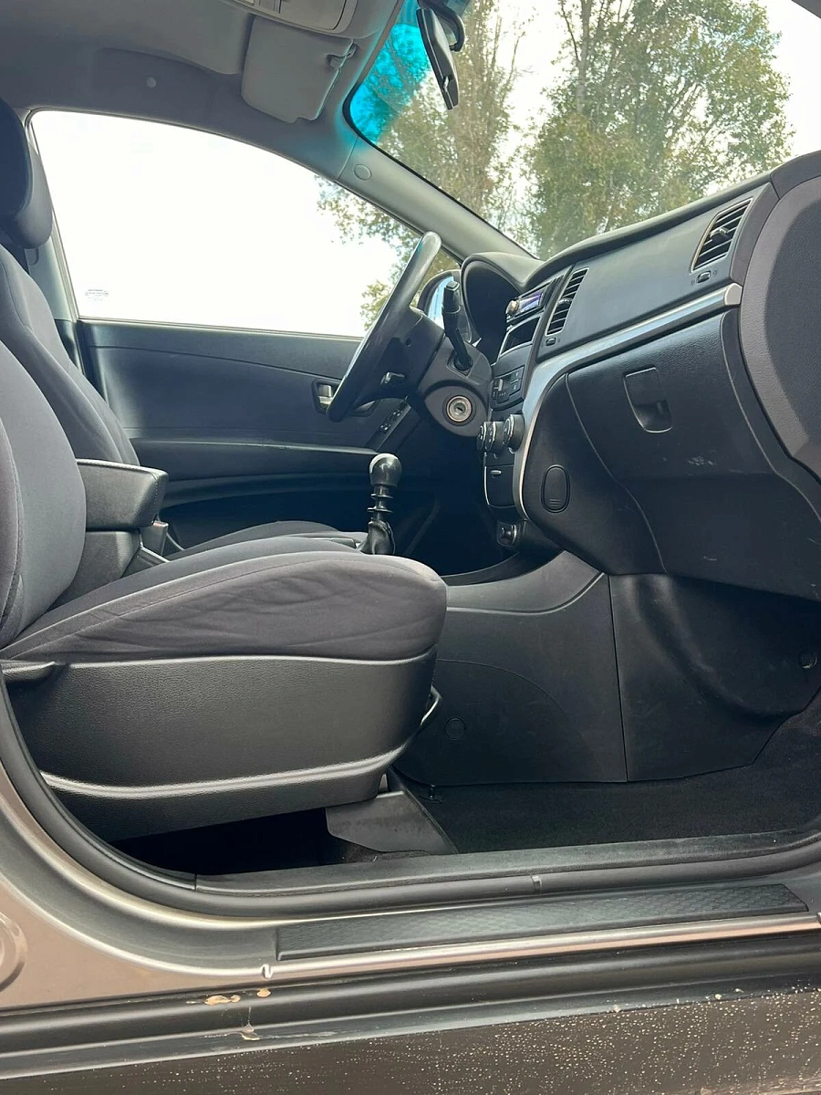 SsangYong Actyon, 2012г., полный привод, механика