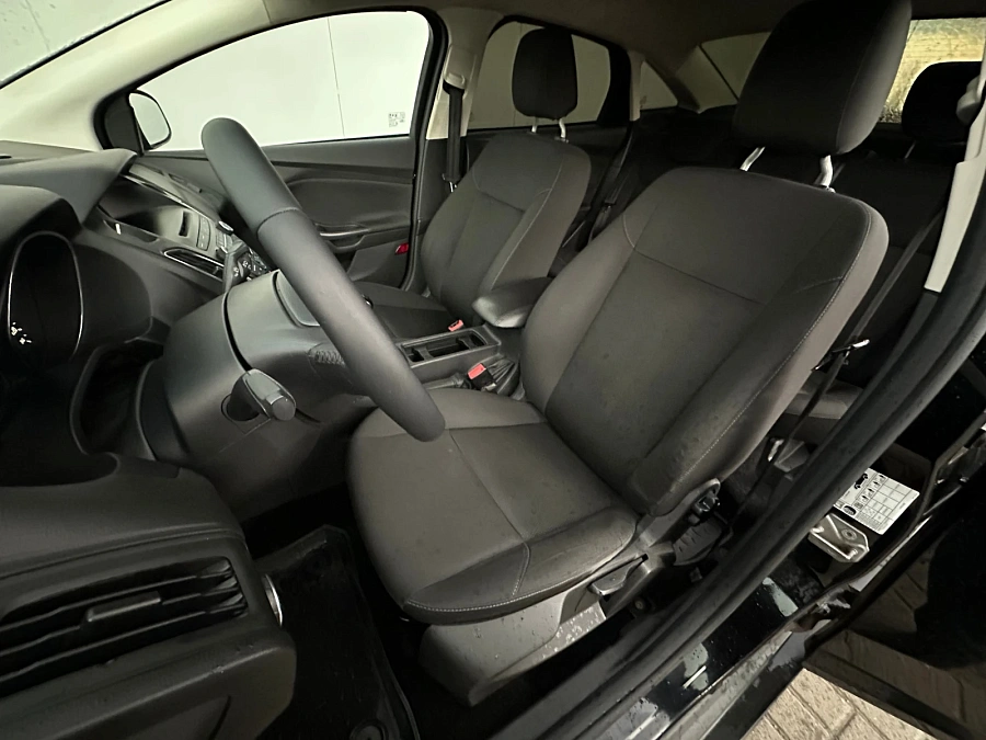 Ford Focus, 2017г., передний привод, механика