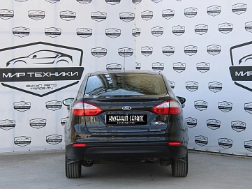 Ford Fiesta, 2016г, передний привод, робот