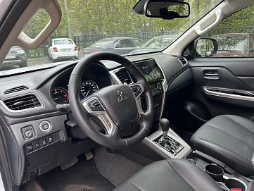 Mitsubishi L200, 2023г, полный привод, автомат