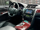 Toyota Camry, 2012г., передний привод, автомат